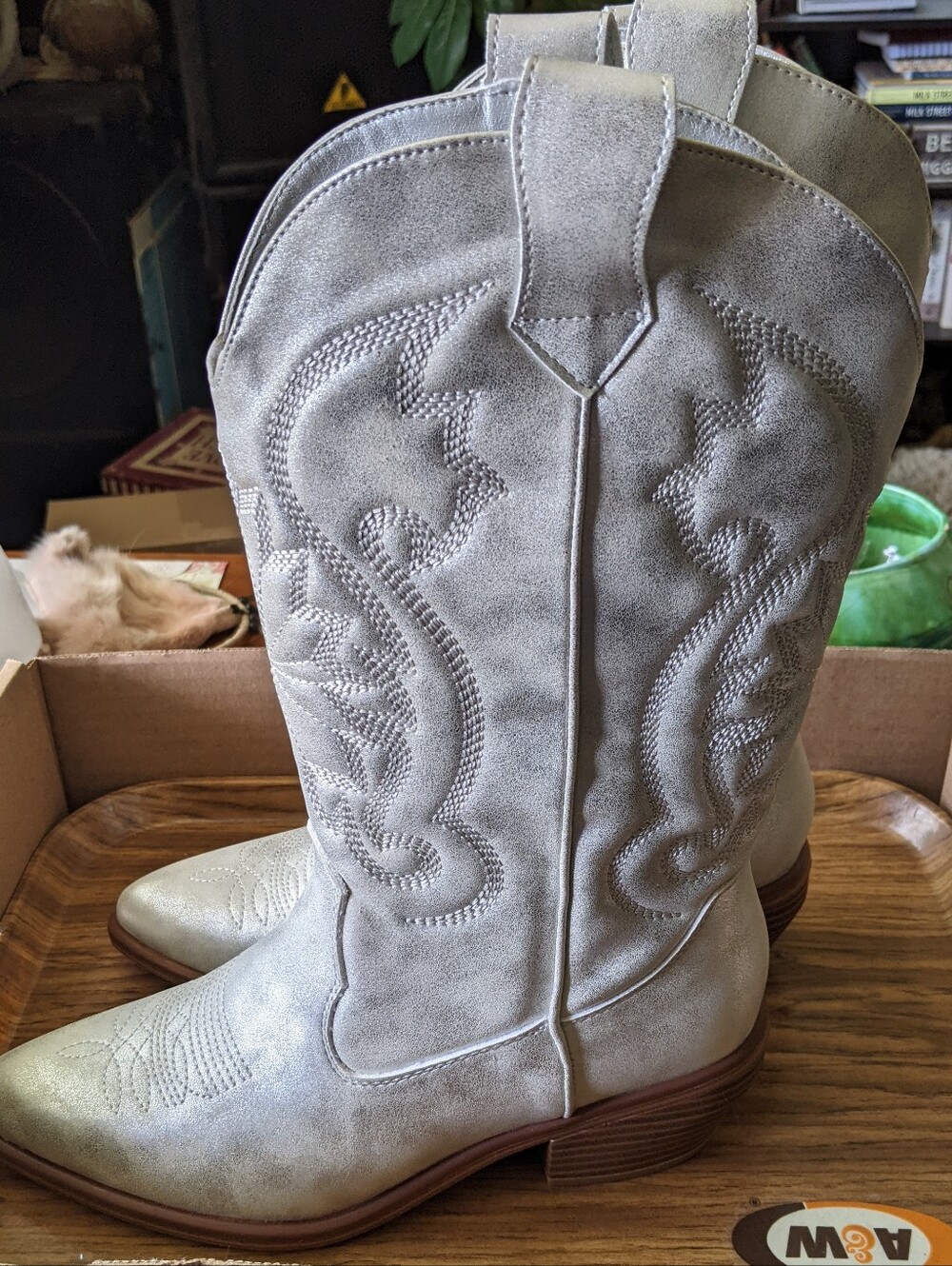 Women's MIAs Metallic Silver Western Mid-Calf Boot. NWT